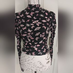 5/$25 NWT No Comment Butterfly Top Size